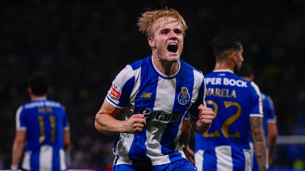 Victor Froholdt confirmou vitória do FC Porto na receção ao Tondela e deixou os dragões ainda mais perto do título