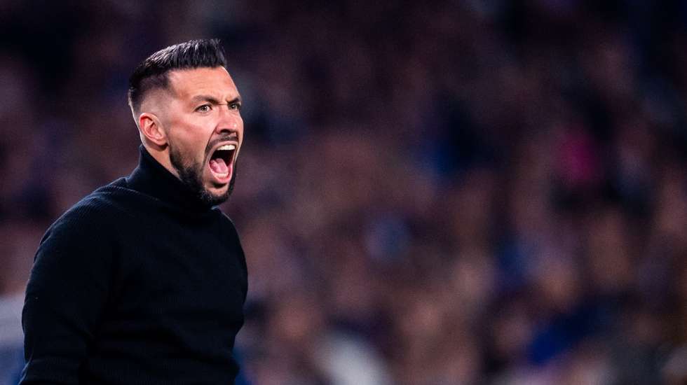 Francesco Farioli assumiu dificuldades para superar Estoril mas destacou espírito da equipa para segurar três pontos e liderança isolada da Liga