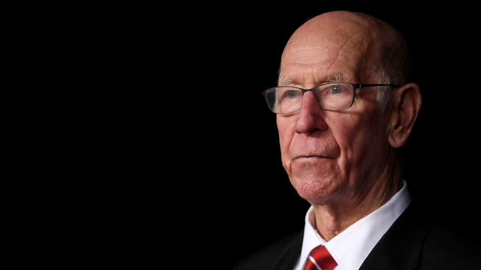 Bobby Charlton foi um dos maiores nomes de sempre do Manchester United e da seleção inglesa entre o final da década de 50 e os anos 70