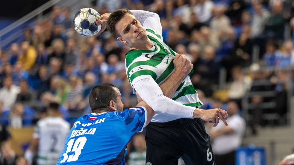 Kiko Costa voltou a ser o melhor marcador do Sporting, com 13 golos, mas não conseguiu evitar derrota na Dinamarca frente ao Aalborg