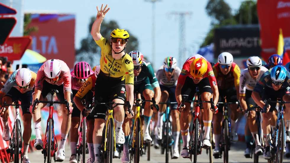 Matthew Brennan venceu a quarta etapa nesta Vuelta, naquele que foi também o sexto triunfo da Visma na última Grande Volta do ano