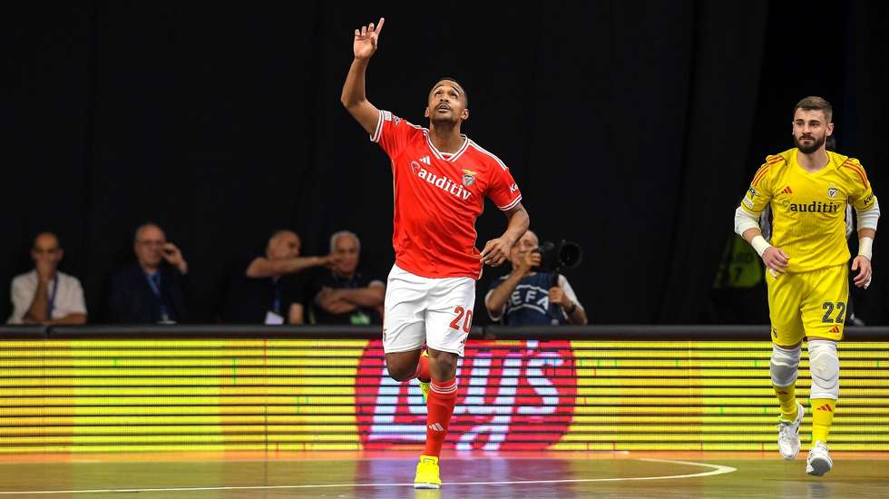 Higor, contratado pelo Benfica em 2022 por 200 mil euros ao Palma, lesionou-se com gravidade na última época mas começa agora a mostrar o porquê do investimento