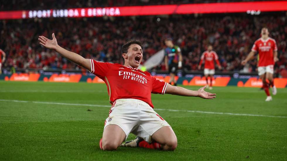 João Neves marcou o único golo do jogo de cabeça, na sequência de um livre lateral marcado por Di María, e deu a vitória ao Benfica frente ao Desp. Chaves