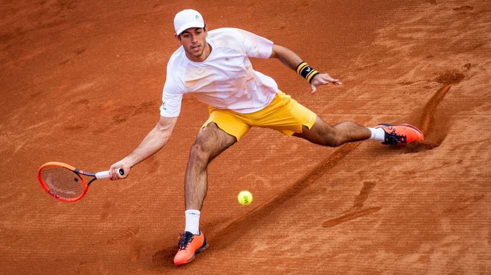 Nuno Borges tornou-se o primeiro jogador português a chegar aos quartos do Estoril Open desde 2019, quando João Domingues perdeu frente ao grego Stefanos Tsitsipas