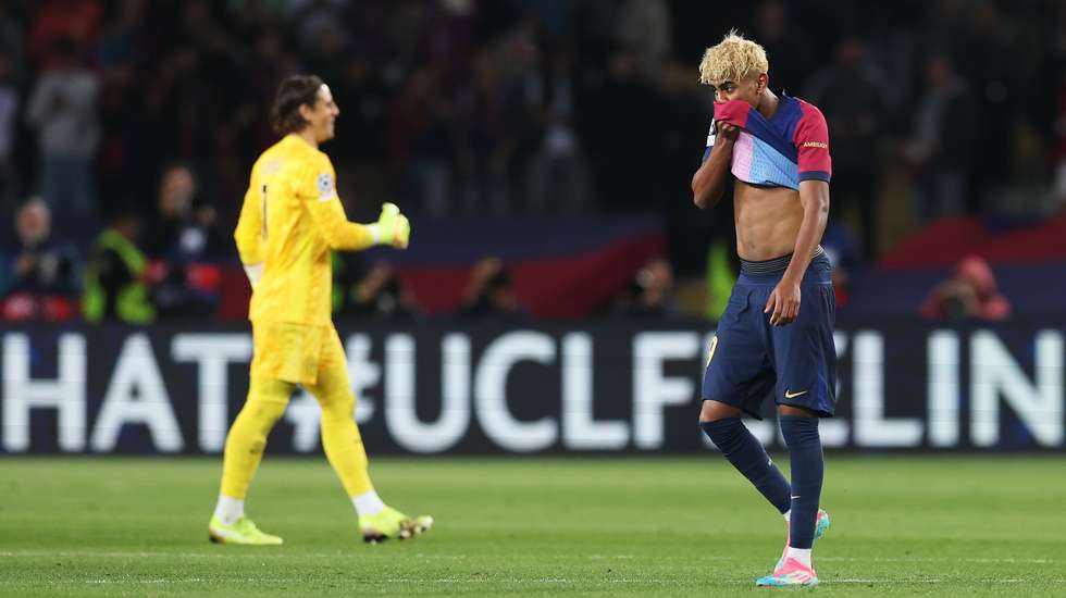 Lamine Yamal marcou, acertou no poste mas não conseguiu empurrar o Barcelona para a vitória na receção ao Inter de Yann Sommer (que marcou mas na própria baliza)