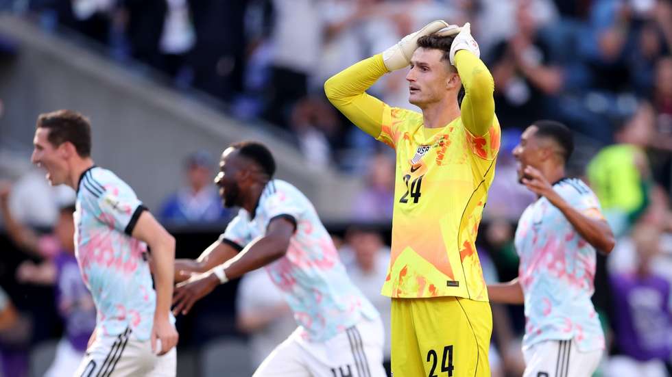 Matt Freese começou o jogo com uma grande intervenção mas deitou tudo a perder com um erro na segunda parte que permitiu o 3-1 de Vanaken