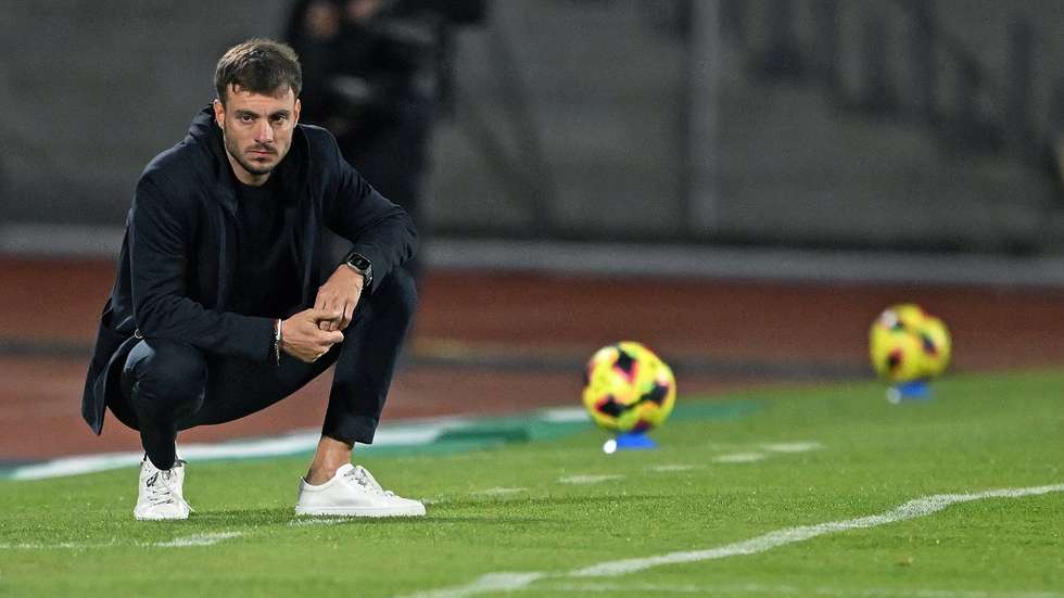 Martín Anselmi foi à final do Cláusura na estreia pelo Cruz Azul (derrota com América na decisão) e teve o melhor arranque no Abertura seguinte com 13 vitórias, três empates e apenas uma derrota