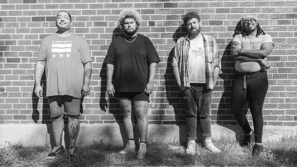 Os melhores momentos são aqueles em que os Soul Glo atingem um balanço entre a desventura caótica do hardcore com uma bela mistura de géneros, do hip-hop ao industrial e à eletrónica mais extrema