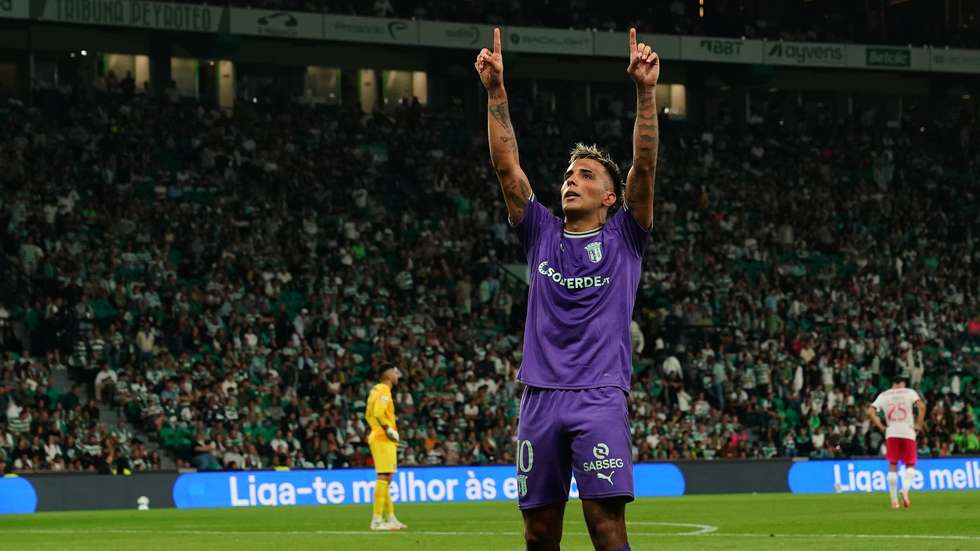 Rodrigo Zalazar fez o empate de grande penalidade nos descontos do Sporting-Sp. Braga e fez um "remake" na Pedreira, marcando para fazer a igualdade a dois na segunda volta