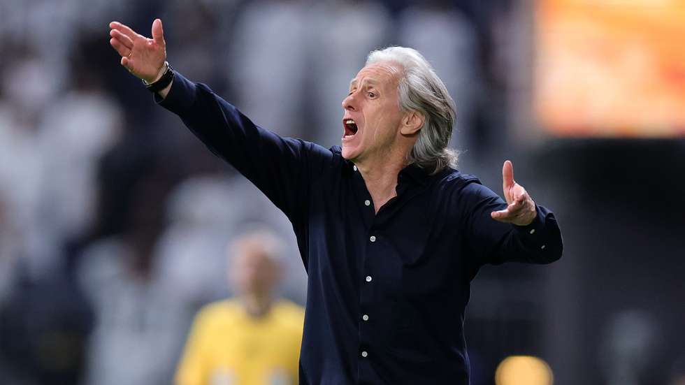 Jorge Jesus prepara-se para ter a primeira experiência numa seleção aos 71 anos por Portugal, depois de já ter sido antes sondado pelo Brasil