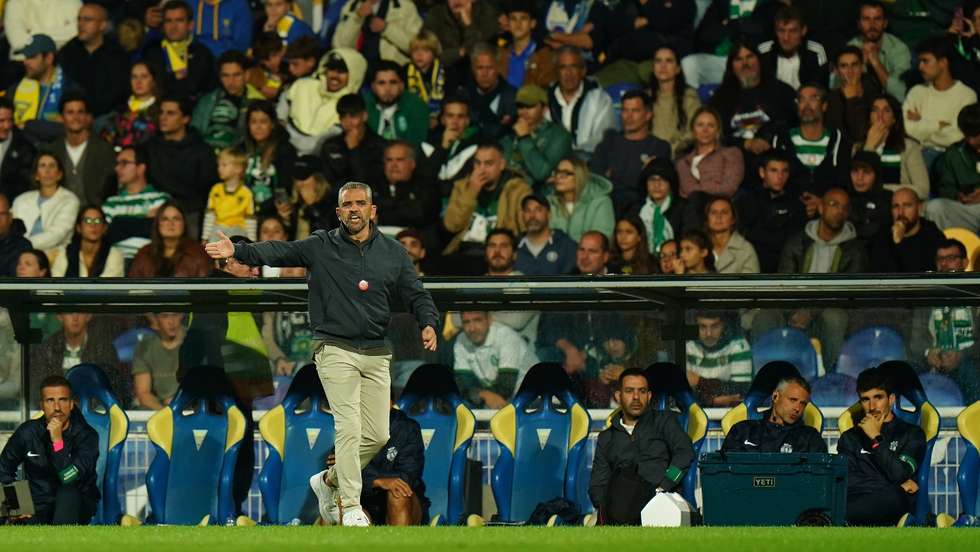 Rui Borges enalteceu primeira meia hora do Sporting mas admitiu que equipa teve quebra demasiado grande no resto do encontro