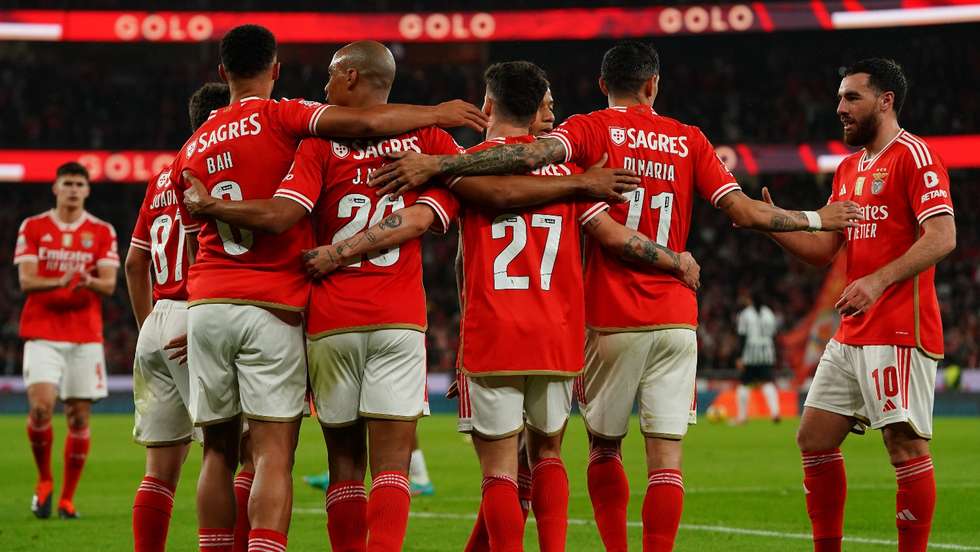 Benfica conseguiu eliminar o Rangers com uma vitória pela margem mínima na Alemanha e é o único representante português ainda na Europa