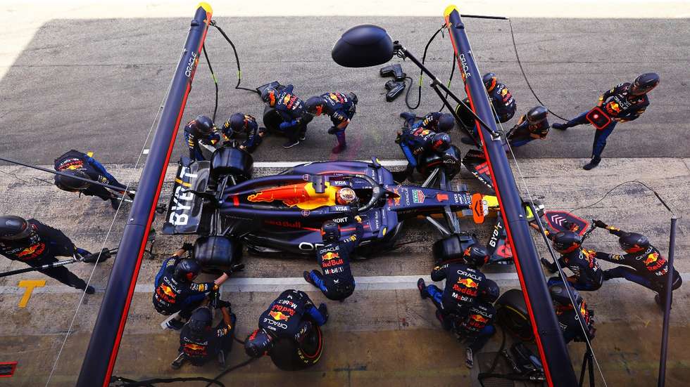 Max Verstappen voltou a escolher melhor os tempos de paragem para duas trocas de pneus supersónicas que contribuíram para a terceira vitória seguida em Espanha