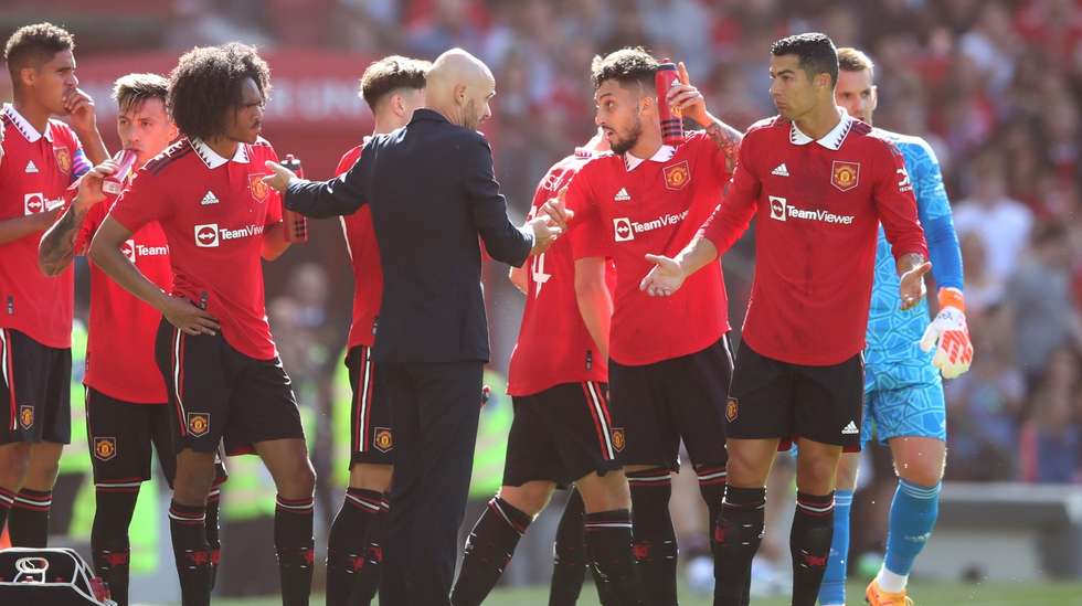 Erik ten Hag entrou em "choque" com Ronaldo em Old Trafford, o que fez com que o jogador acabasse por sair a meio da temporada de 2022/23 para a Arábia Saudita
