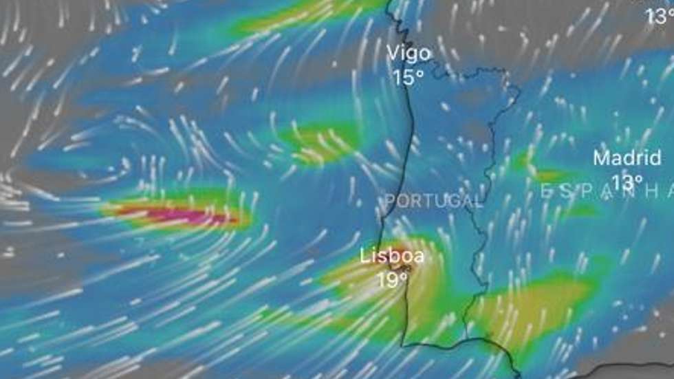 Mau tempo, chuva, rio atmosférico