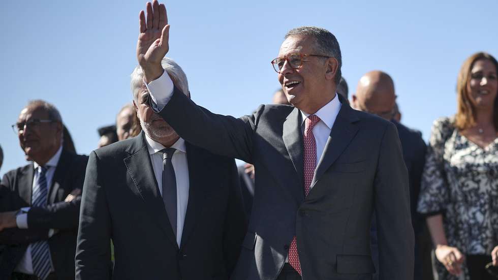 O Presidente da República, António José Seguro (C), acompanhado pelo presidente da Câmara Municipal de Viseu, João Azevedo (C-E), durante a inauguração da nova Estrutura Residencial para Pessoas Idosas (ERPI), da Associação de Solidariedade Social, Recreativa e Desportiva de Vila Chã de Sá, no Complexo Desportivo Pedra D’Águia, em Vila Chã de Sá, Viseu, 06 de agosto de 2026. ESTELA SILVA/LUSA