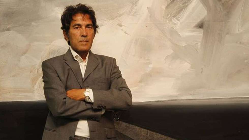 Salvatore Garau, artista italiano, faz referência ao Principio da Incerteza de Heisenberg, um físico que recebeu o Prémio Nobel da física em 1932