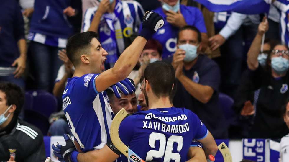 Carlo di Benedetto marcou três golos e ainda ofereceu um a Mena na vitória dos azuis e brancos frente ao Benfica