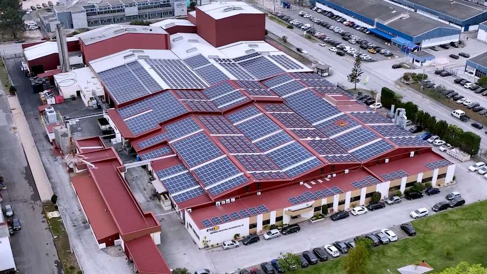 "Estamos na fase de destruir o resto desse mesmo pavilhão para depois conseguir reconstruir", explica Tiago Coutinho