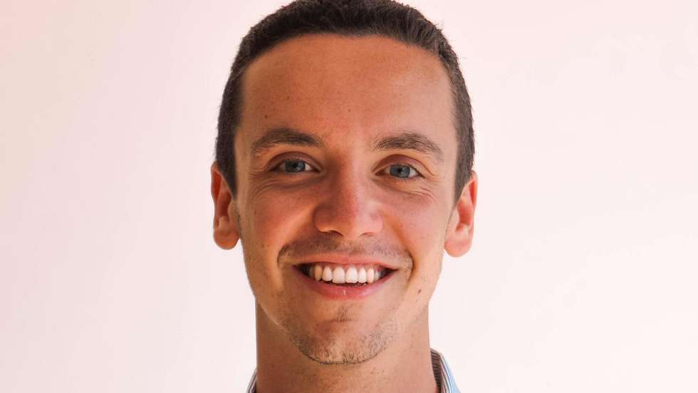 Se compararmos as taxas do desemprego jovem face às taxas de desemprego global, vemos que ainda somos a faixa etária mais discriminada neste sentido", sublinhou