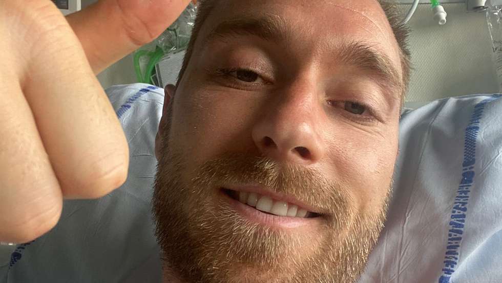 Eriksen partilhou uma fotografia na unidade hospitalar onde se encontra, apenas a cinco minutos do Parken Stadium onde teve uma paragem cardíaca