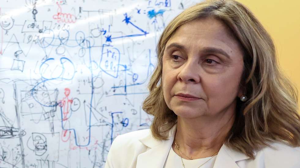 A ministra da Saúde, Ana Paula Martins, à chegada para a conferência “Portugal quer mais Europa na Saúde?”, na Fundação Champalimaud, em Lisboa, 20 de abril de 2024. MANUEL DE ALMEIDA/LUSA