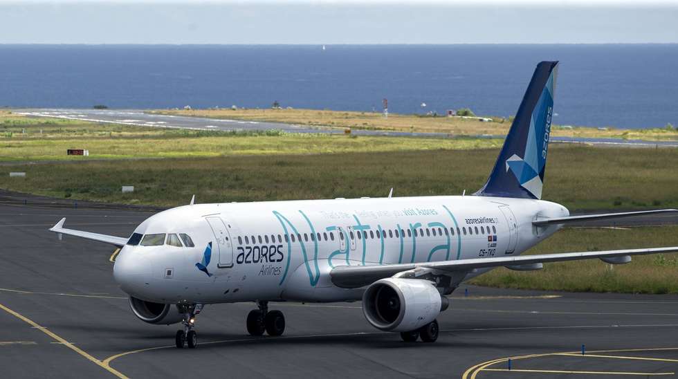 Açores suspende processos de privatização da Azores Airlines e de dois hotéis