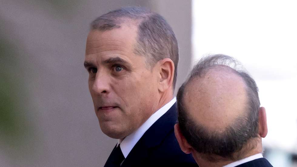 epa10897354 Hunter Biden (L), son of US President Joe Biden, walks with his attorney Abbe Lowell (R) after arriving to be arraigned at the US Federal District Court in Wilmington, Delaware, USA, 03 October 2023. Hunter Biden appeared in federal court to be arraigned on gun charges brought by Special Counsel David Weiss. Hunter Biden is the first child of a sitting president to appear in court facing criminal charges.  EPA/MICHAEL REYNOLDS