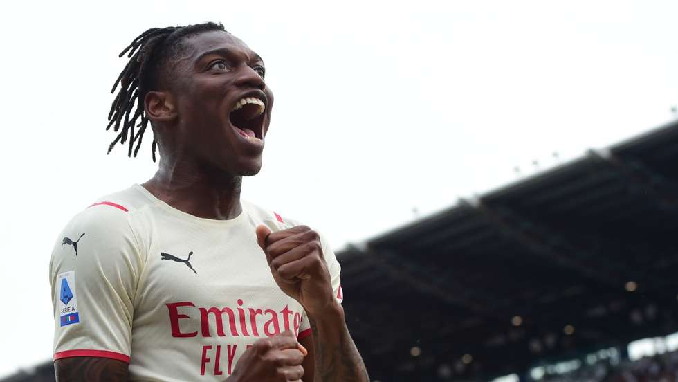 Rafael Leão fez mais jogos do que na época passada (42-40), duplicou o número de golos (14-7) e fez também o dobro das assistências (12-6)