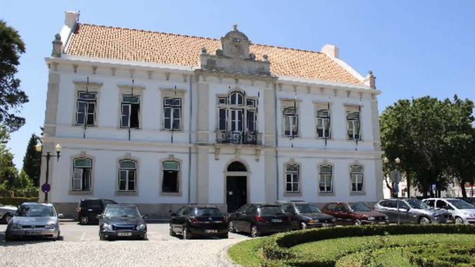 Francisco Lopes acrescenta que "é essencial garantir um concelho seguro, onde a família, o empreendedorismo e o respeito pela lei sejam prioridade"