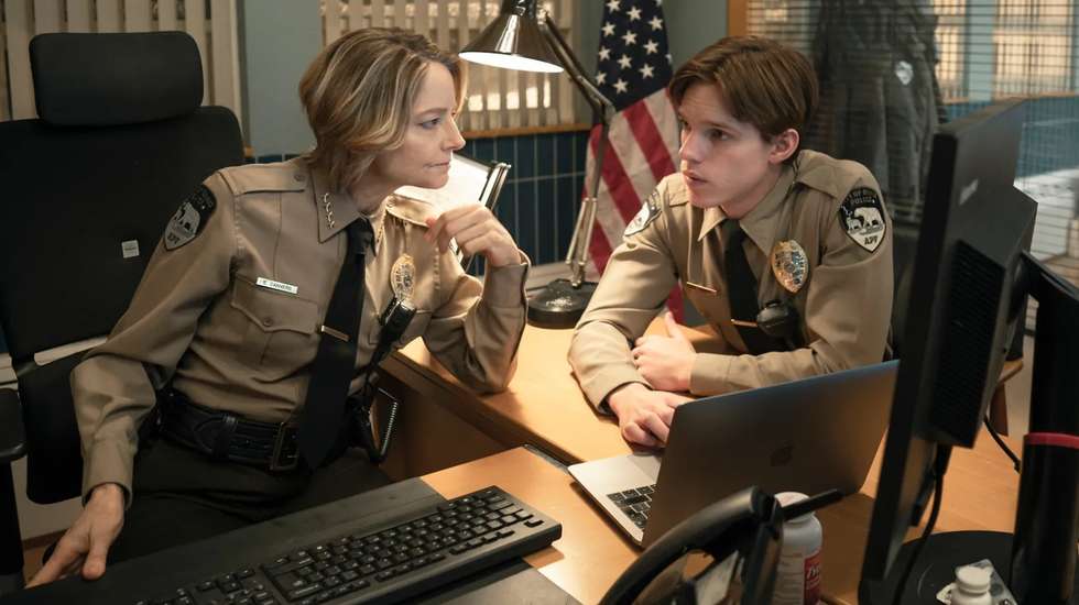 Jodie Foster e Finn Bennett, numa das cenas de "True Detective: Night Country"