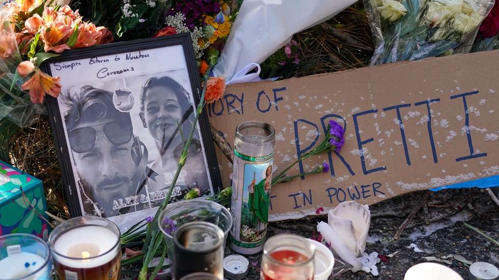 epa12681006 Flowers, candles and photographs are left at a makeshift memorial for Alex Pretti in south Minneapolis, Minnesota, USA, 25 January 2026. Pretti, a 37-year-old intensive care unit (ICU) nurse, was fatally shot by US Border Patrol agents on 24 January. Local leaders have condemned the shooting and called for the withdrawal of federal forces, while the Department of Homeland Security maintained that agents acted in self-defense during a struggle with an armed individual.  EPA/CRAIG LASSIG