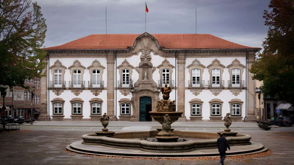 "Quem não gostar do respeito, não se sentirá bem aqui", avisou o candidato, salientando que não aceitará intolerância ou marginalização, "venham elas de fora ou de dentro".