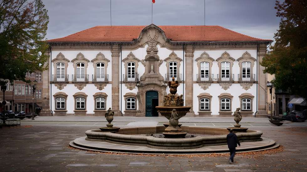 O vereador da Iniciativa Liberal, Rui Rocha, disse que a redução, em média, não deverá valer mais do que um café por mês.