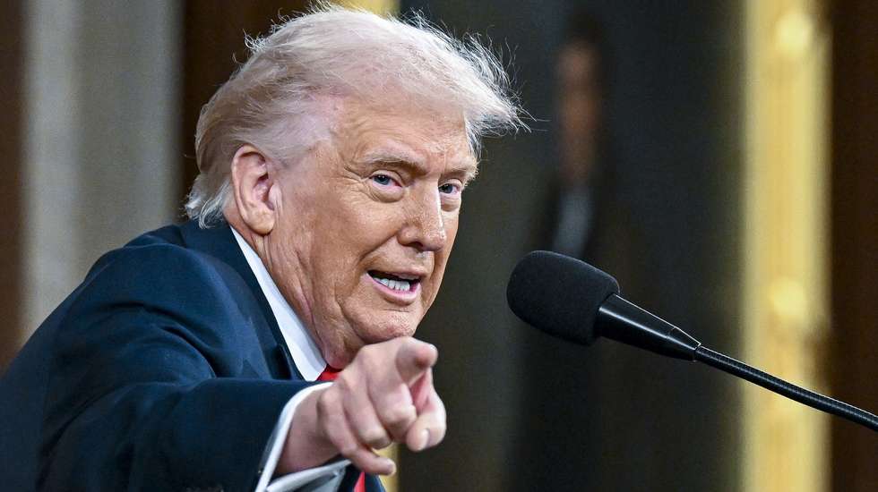 epaselect epa12775275 US President Donald J. Trump delivers the first State of the Union address of his second term to a joint session of Congress in the House Chamber of the US Capitol in Washington, DC, USA, 24 February 2026.  EPA/KENNY HOLSTON / POOL
