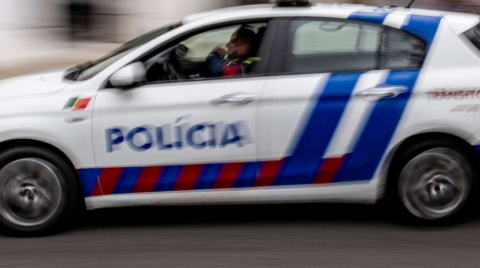 O suspeito acabou detido cerca de duas horas após o alegado crime