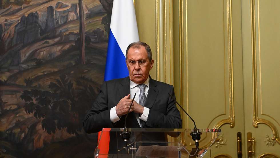 epa10636191 Russian Foreign Minister Sergei Lavrov attends a joint press conference with his Ugandan counterpart following their talks in Moscow, Russia 18 May 2023.  EPA/KIRILL KUDRYAVTSEV / POOL
