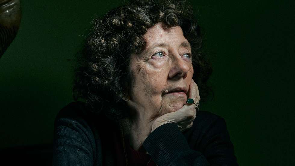 "Teresa sabia que era diferente das mulheres ao seu redor. Não se conformava com o que lhe queriam impor"