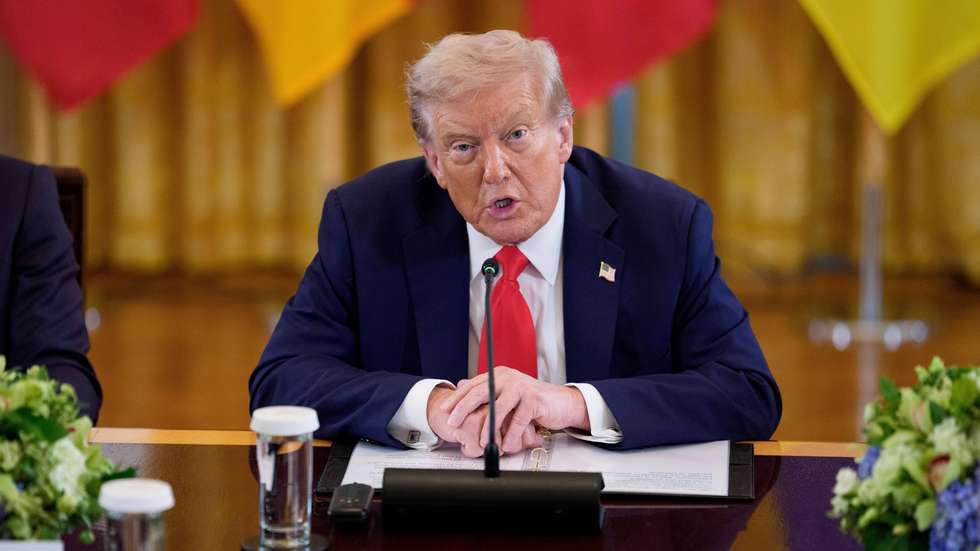 epa12308975 United States President Donald J Trump speaks during a Multilateral Meeting with European Leaders in the East Room of the White House in Washington, DC, USA, 18 August 2025. European Leaders are at the White House in support of President Zelenskyy following President Trump’s meeting with President Vladimir Putin of Russia in Anchorage, Alaska, USA, on August 15, 2025.  EPA/AARON SCHWARTZ / POOL