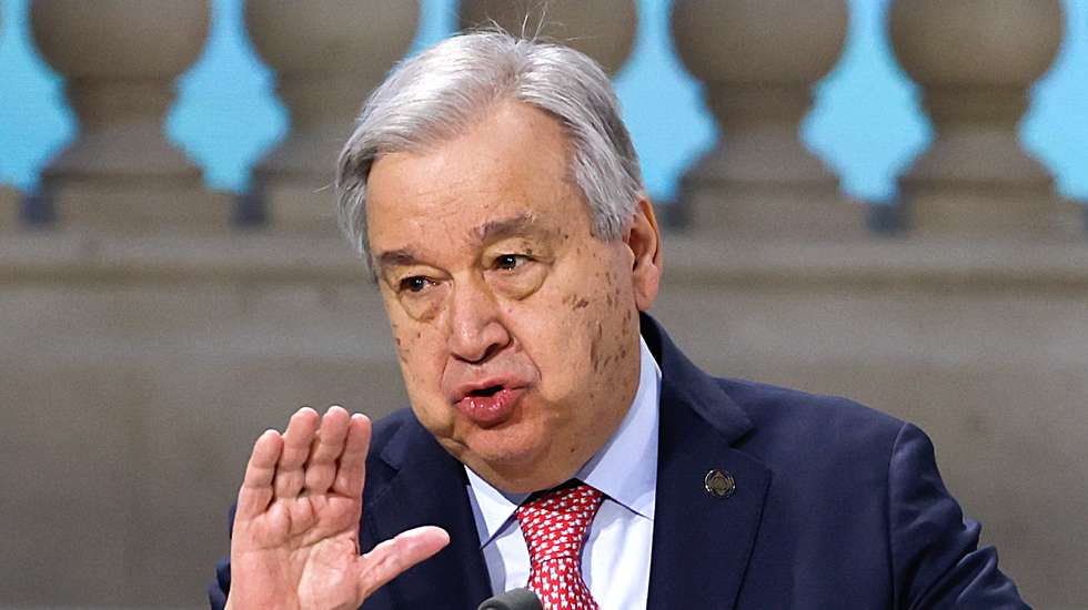 epa11888312 United Nations (UN) Secretary-General Antonio Guterres delivers a speech during a plenary session of the Artificial Intelligence (AI) Action Summit at the Grand Palais in Paris, France, 11 February 2025. The summit takes place from 10 to 11 February.  EPA/MOHAMMED BADRA