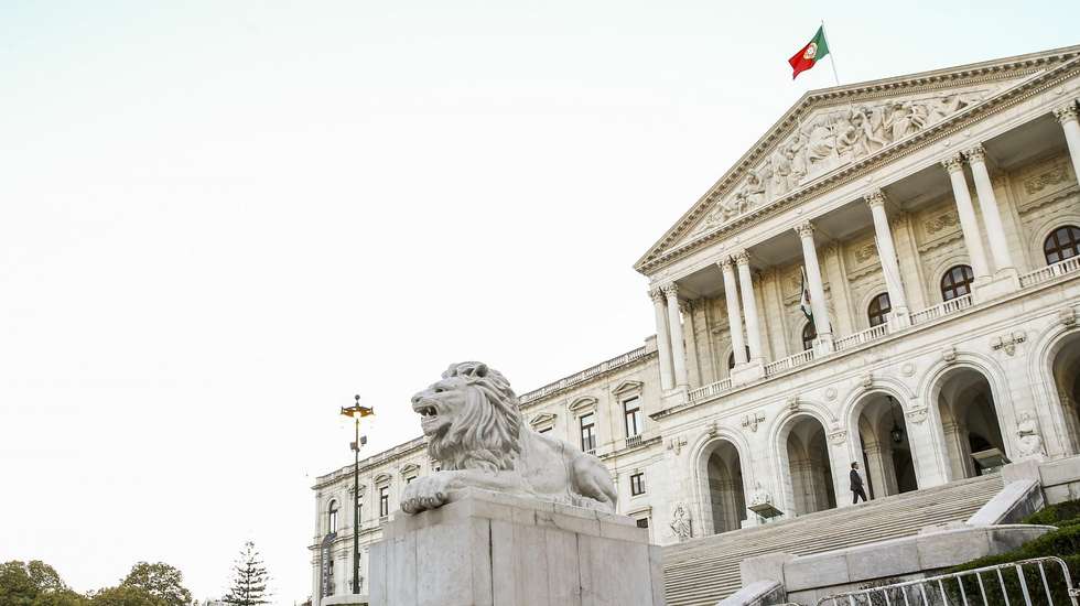 Fachada frontal da Assembleia da República