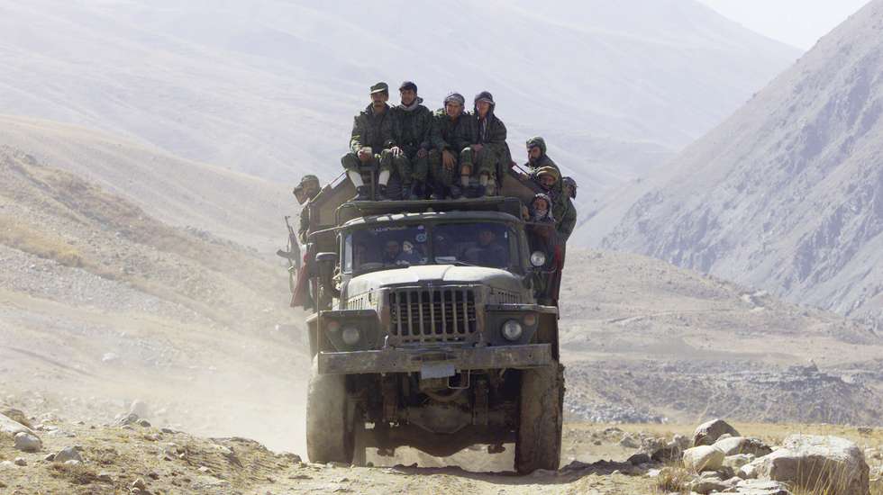 NORTHERN ALLIANCE SOLDIERS ON THE PANSHIR PEAKS.
