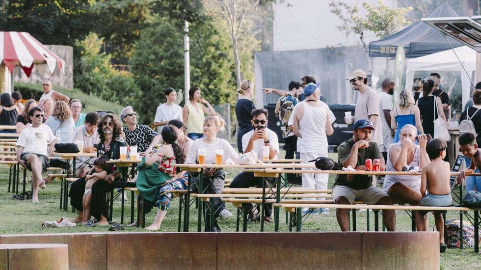 O evento é organizado pela associação cultural Aubhaus e pela Bazuuca, com o apoio da Câmara Municipal de Braga