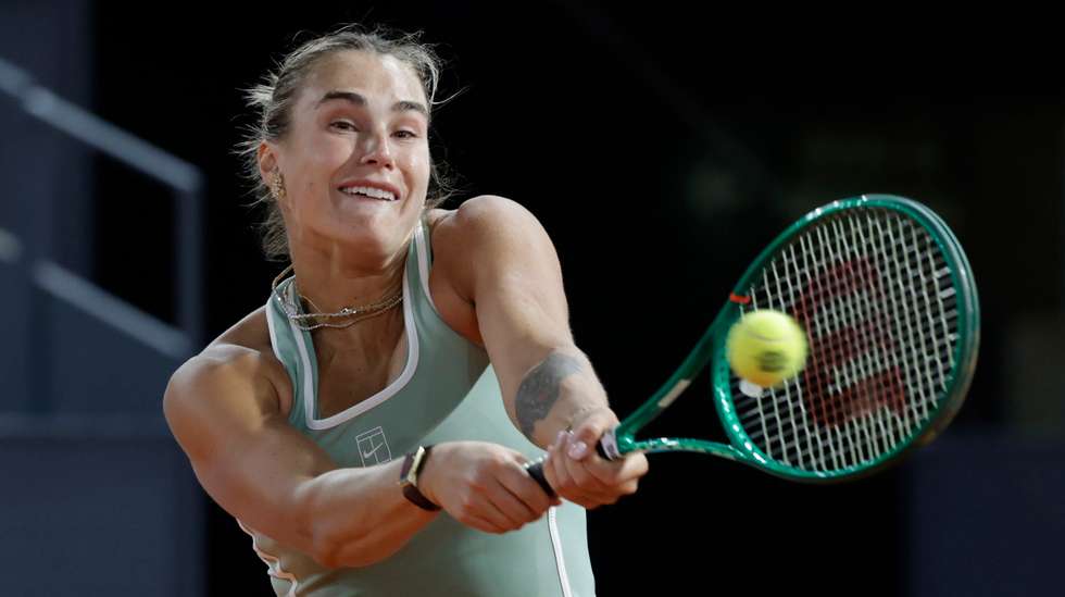 epa12920344 Aryna Sabalenka of Belarus in action during her quarterfinals match against Hailey Baptiste of the USA at the Madrid Open tennis tournament in Madrid, Spain, 28 April 2026.  EPA/JUANJO MARTIN