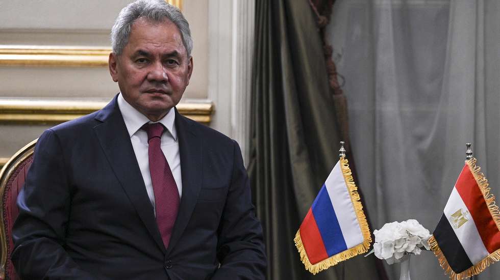 epa12516634 Russian Security Council Secretary Sergei Shoigu meets with Egyptian Minister of Foreign Affairs Badr Abdelatty (not pictured) at the Diplomatic Club in Tahrir, Cairo, Egypt, 10 November 2025.  EPA/MOHAMED HOSSAM
