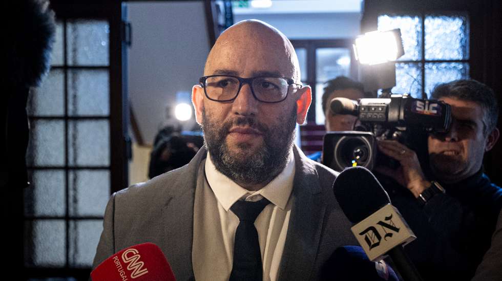 O tipo de crime de que está acusado tem uma moldura penal até cinco anos, razão pela qual o levantamento da imunidade do deputado é automática