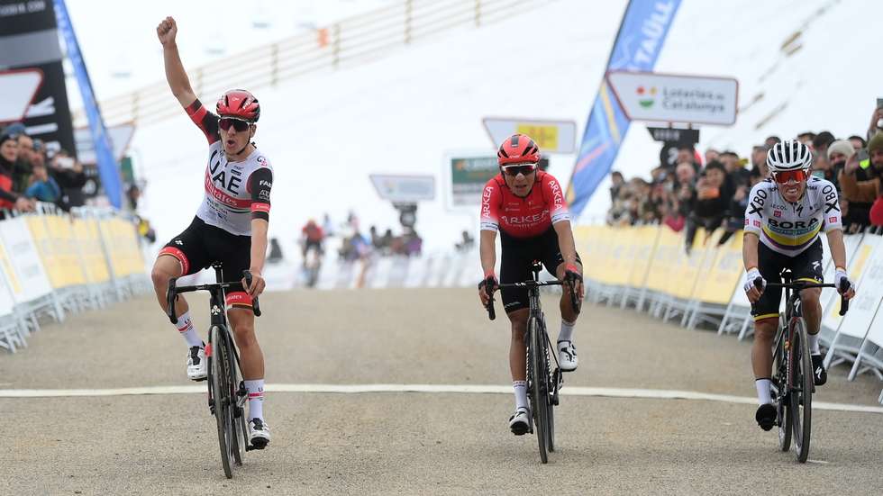 João Almeida venceu ao sprint Nairo Quintana e Sergio Higuita após uma etapa onde teve um desempenho fortíssimo nos ataques e na reação às tentativas de fuga dos colombianos