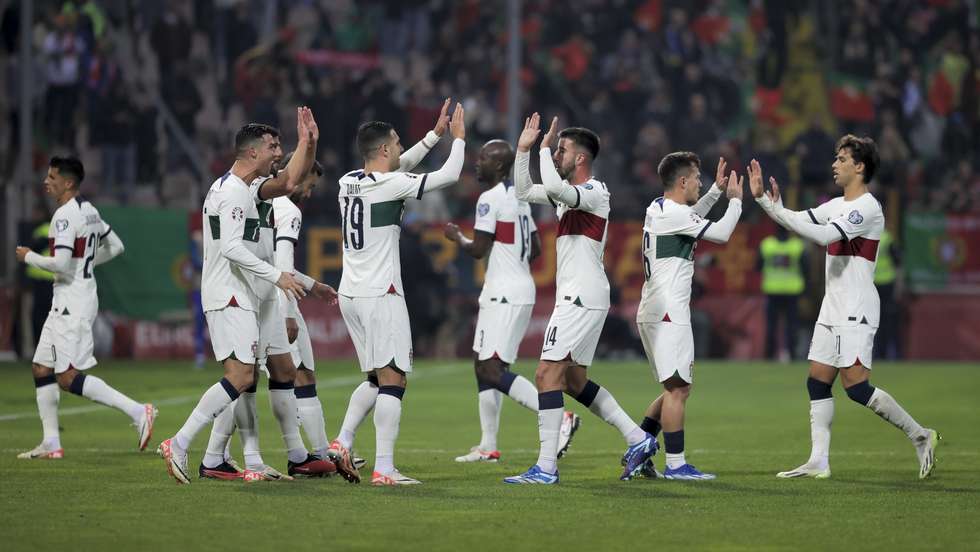 Portugal goleou na Bósnia por 5-0 com todos os golos marcados na primeira parte por Ronaldo (dois), Bruno Fernandes, João Cancelo e João Félix