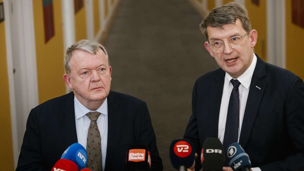 epa12632977 Foreign Minister Lars Loekke Rasmussen (L) and Defense Minister Troels Lund Poulsen (R) speak to the media after a meeting of the Foreign Policy Committee in Copenhagen, Denmark, 06 January 2026 (issued 07 January 2026). The sole item on the agenda was Denmark’s relationship with the US.  EPA/EMIL NICOLAI HELMS