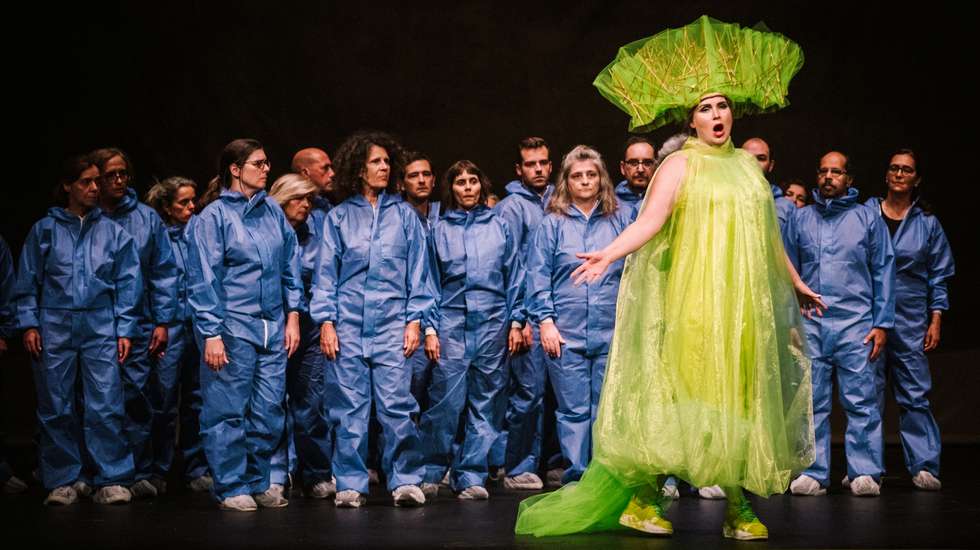 "A Tempestade", com o coro participativo Festival de Verão e a cantora ucraniana Anastasya Martyniuk, do Teatro Nacional Operetta de Kiev
